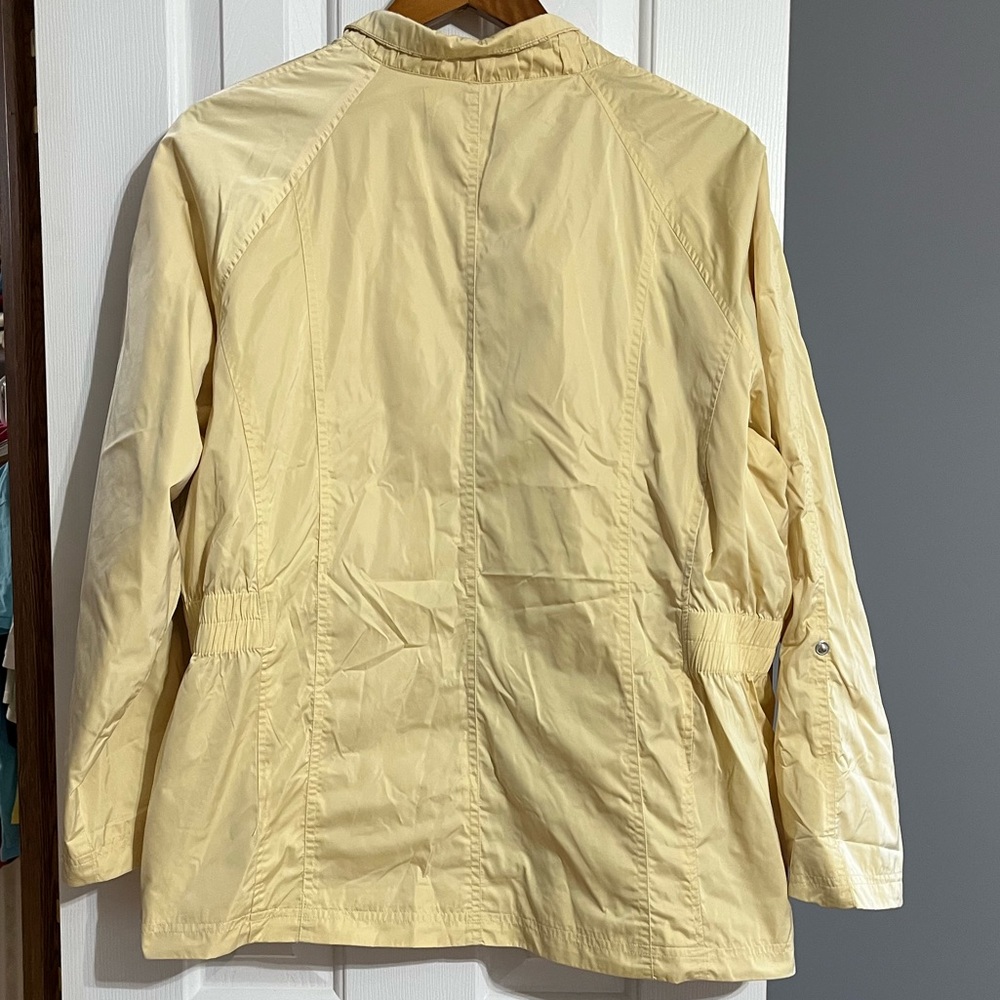Zenergy by Chico’s Pale Yellow 1990s Utility Jacket with Elastic Waist | 16 - Picture 6 of 12